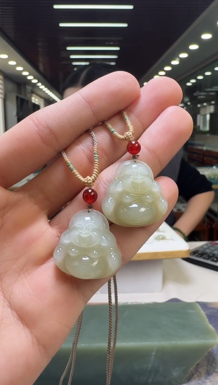 颈饰未镶嵌和田玉约25mm佛公/配绳/多样性发一