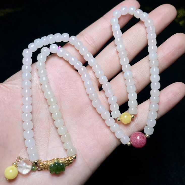 菲菲珠宝好+和田玉项链/多样性发一