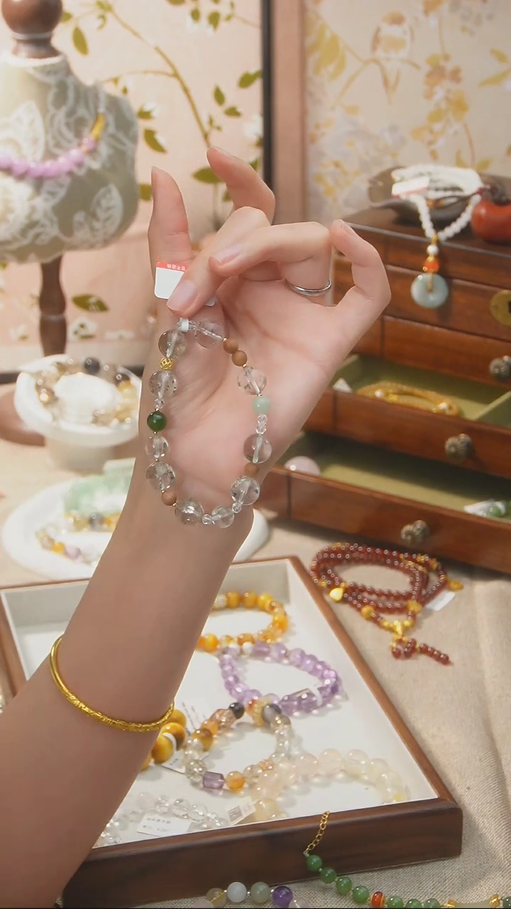 【闪购商品】水晶手链未镶嵌颜色微差多样性发货发其一