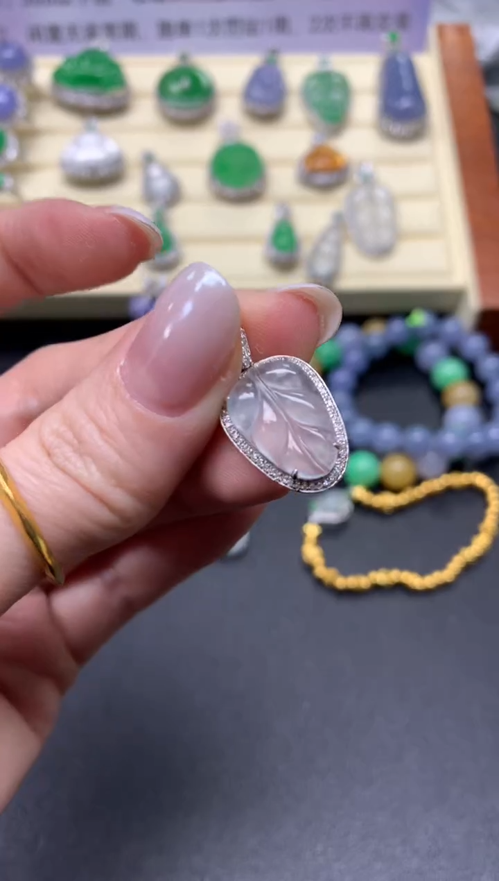 【闪购商品】翡翠吊坠(不含链)18K金镶嵌吊坠|2980+298