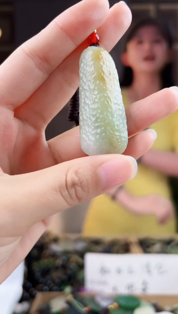 颈饰未镶嵌和田玉拍一发一，多样性发货