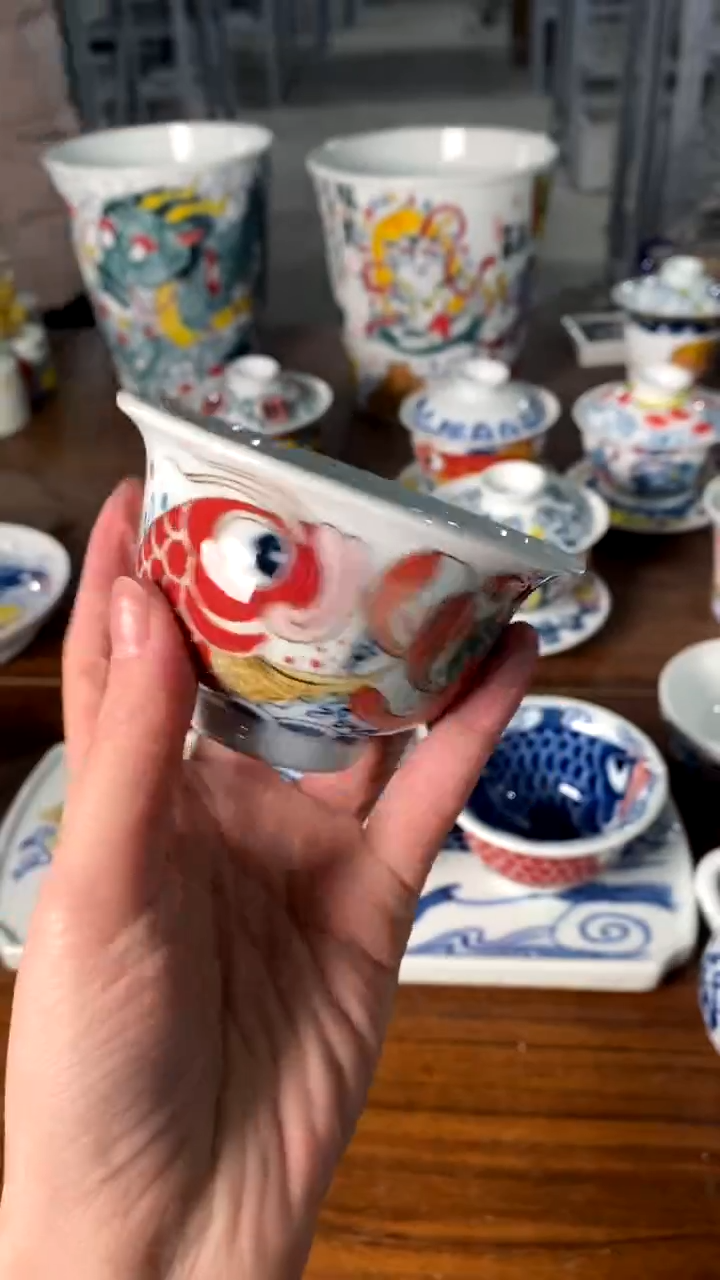 【闪购商品】连年有余压手昨明陶瓷