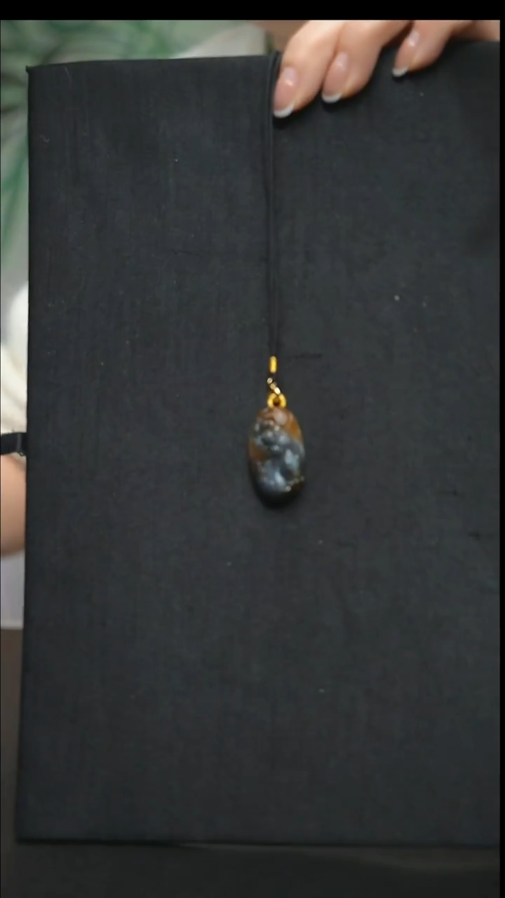 颈饰未镶嵌和田玉蓝***?颈饰 未镶嵌 和田玉 蓝*?