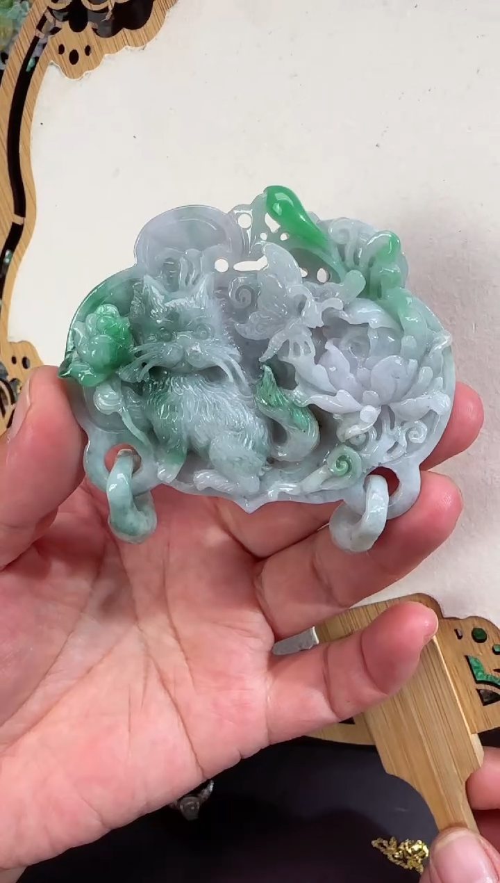 【闪购商品】翡翠挂件未镶嵌拍照