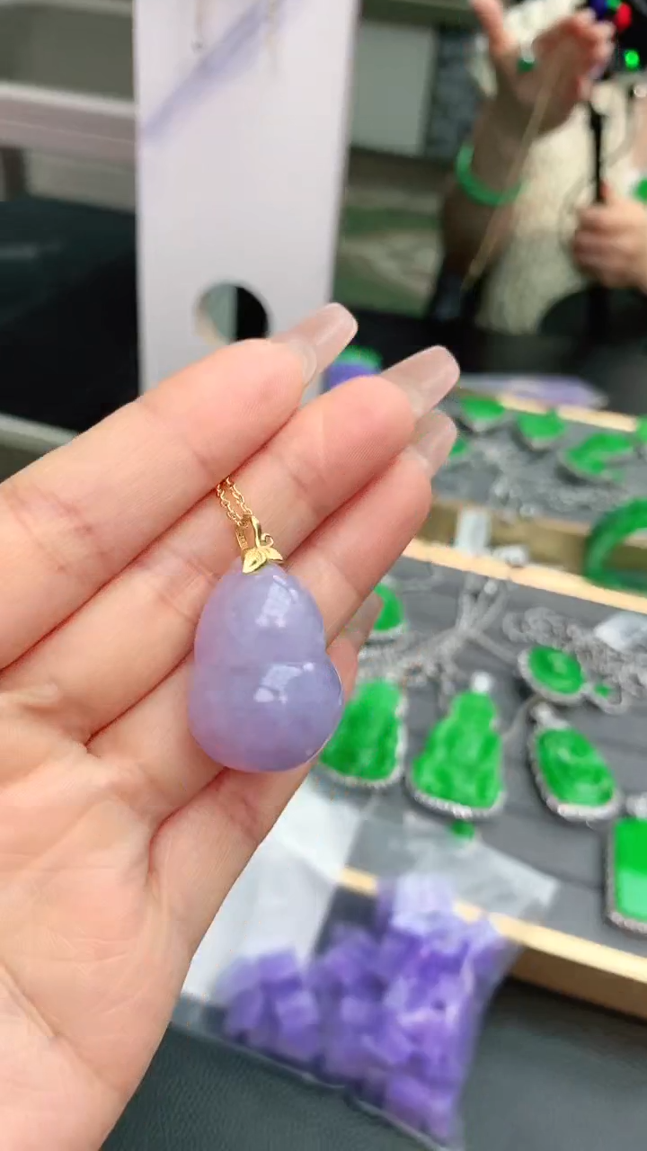 【闪购商品】翡翠颈饰18K金镶嵌赠礼盒证书 