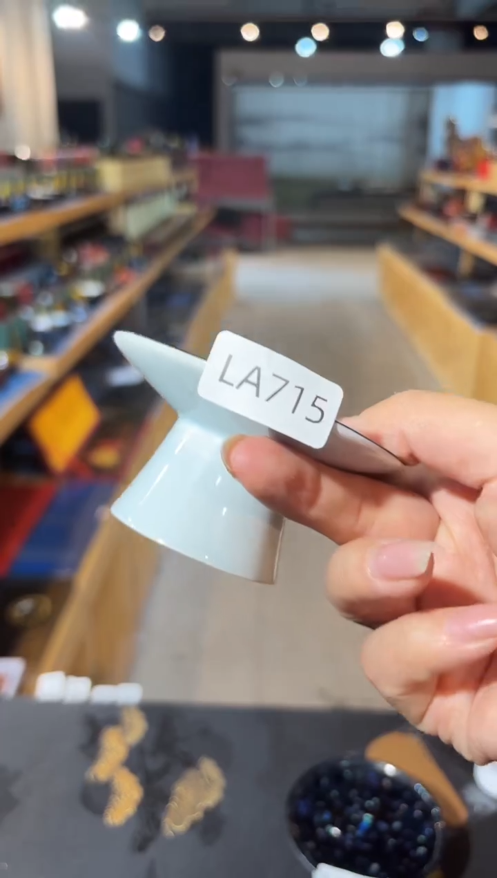 【闪购商品】@@        LA715