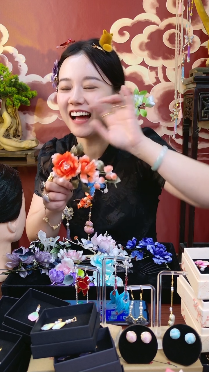 刺绣纯手工非遗绒花
