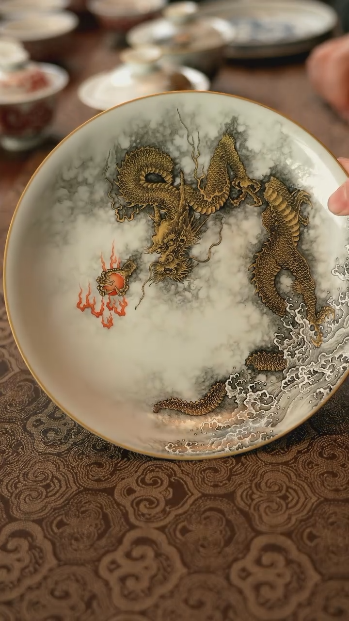 【闪购商品】旸府晴雪墨彩描金龙纹壶承