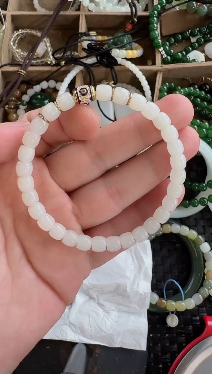 和田玉未镶嵌颈饰米达直切手串