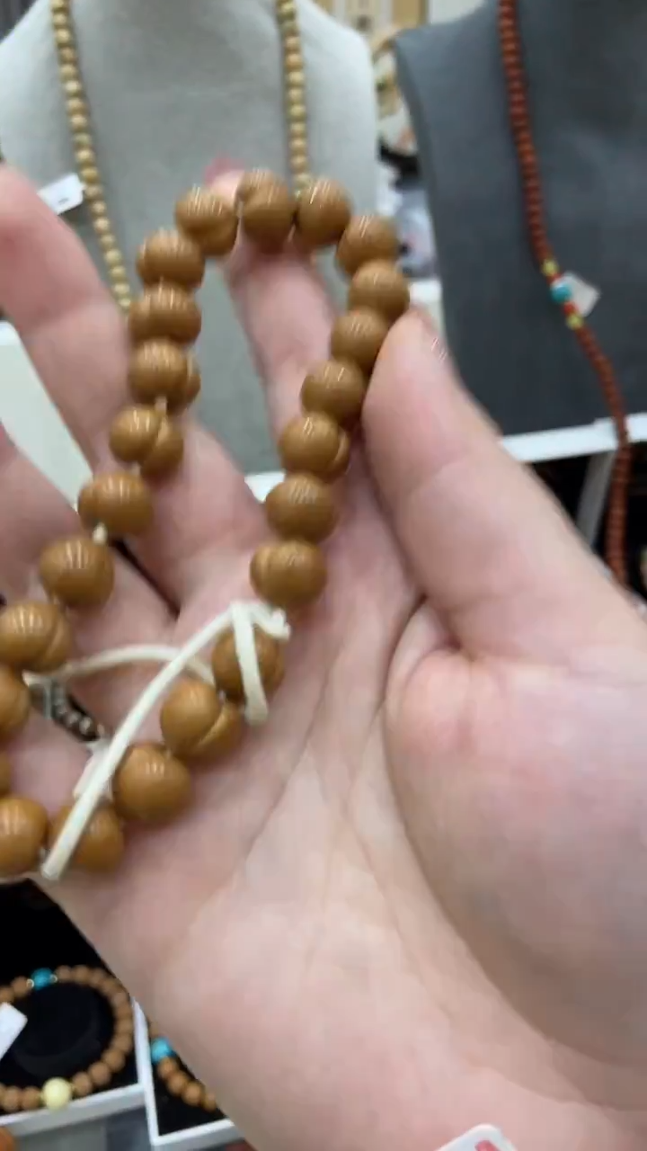 手串猴头核桃猴头雕刻屁桃手持卡11左右