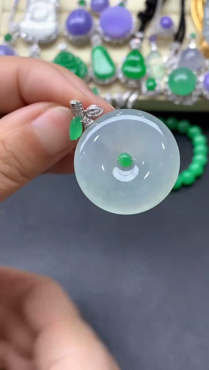 颈饰18K金镶嵌翡翠239-中国好珍宝