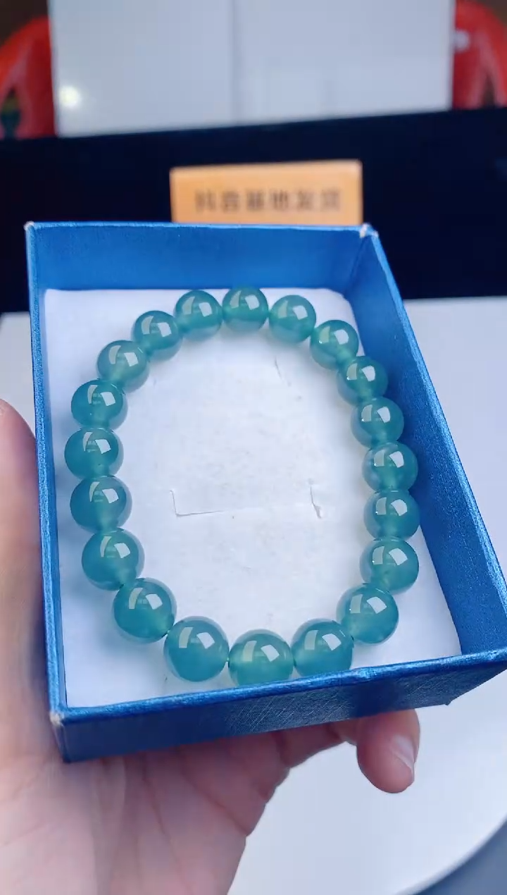 颈饰未镶嵌翡翠·