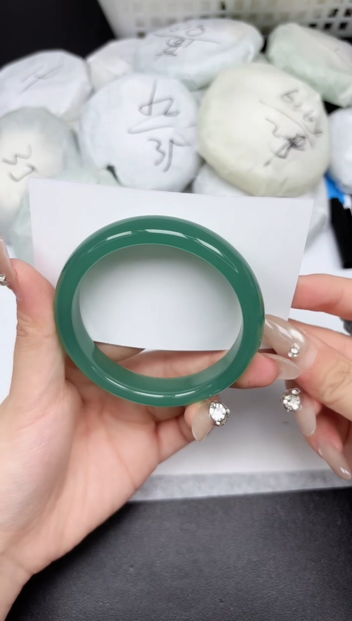 未镶嵌手镯石英质玉125-58