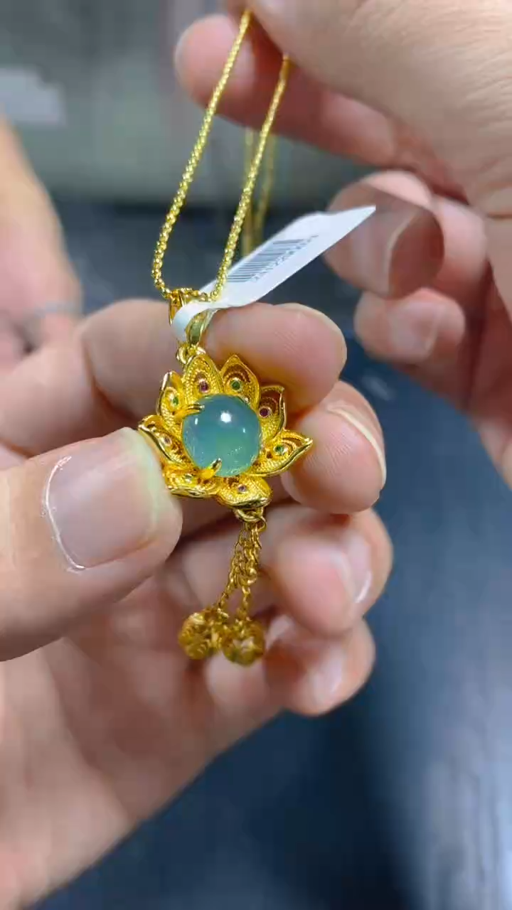 【闪购商品】翡翠吊坠(赠链)未镶嵌0951232725多样性发一