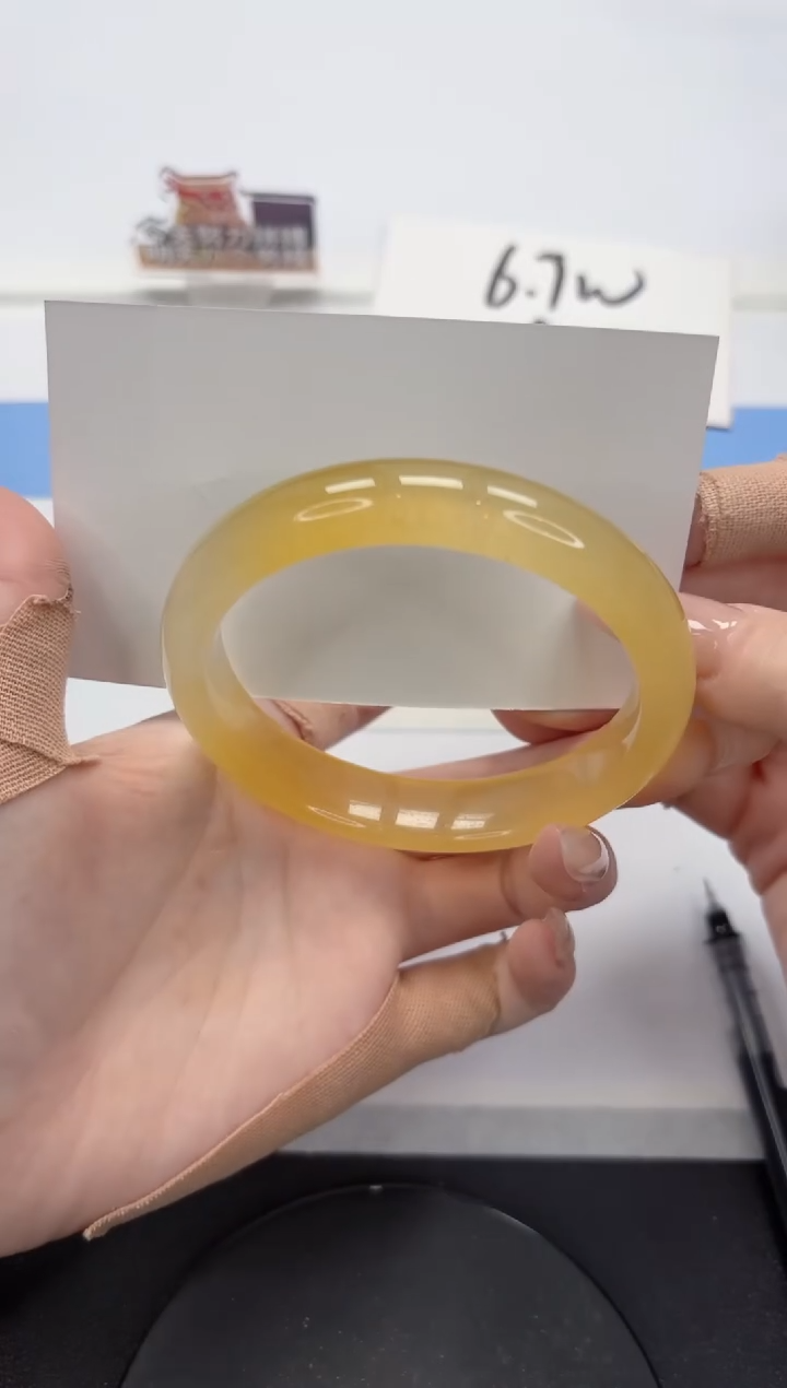 【闪购商品】石英质玉手镯未镶嵌A233-62