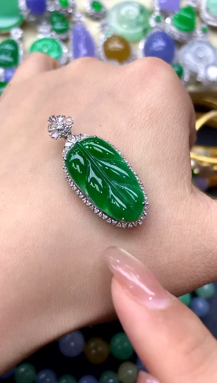 颈饰18K金镶嵌翡翠329-中国好珍宝