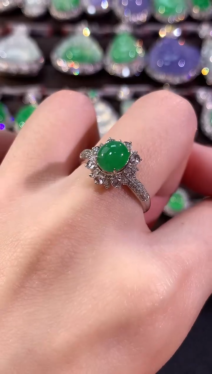 18K金镶嵌翡翠耳饰冬日珠宝E61