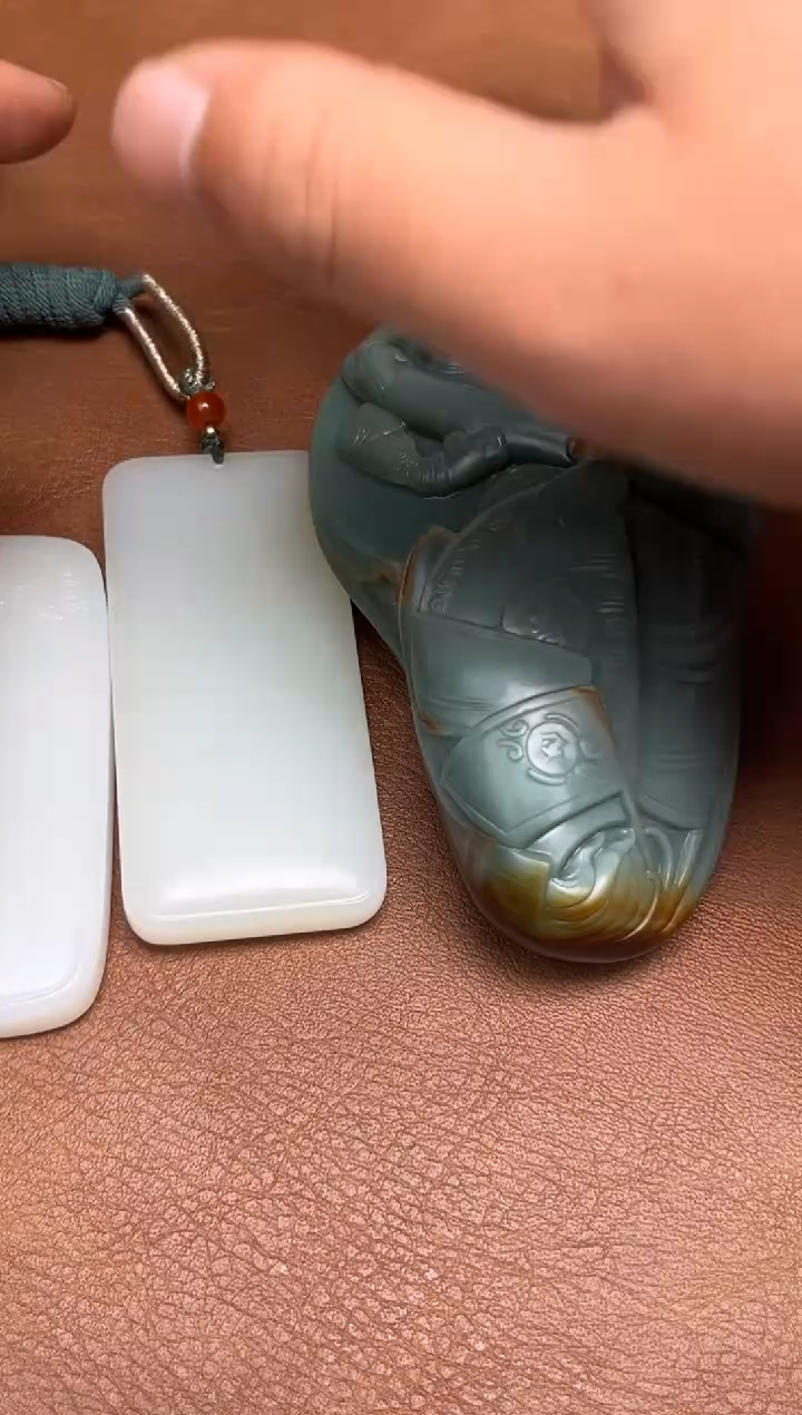 【闪购商品】和田玉2.26GZ多样性拍一发一未镶嵌000