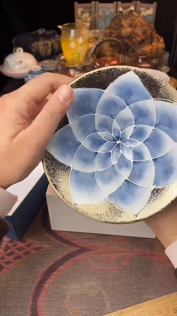 瓷片E****年散瓷默认微瑕，看清尺寸品相再拍