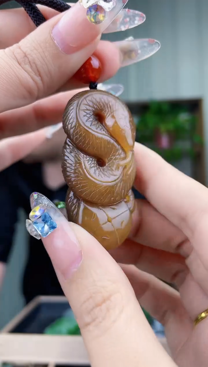 【闪购商品】和田玉挂件未镶嵌拍一发一，多样性发货！