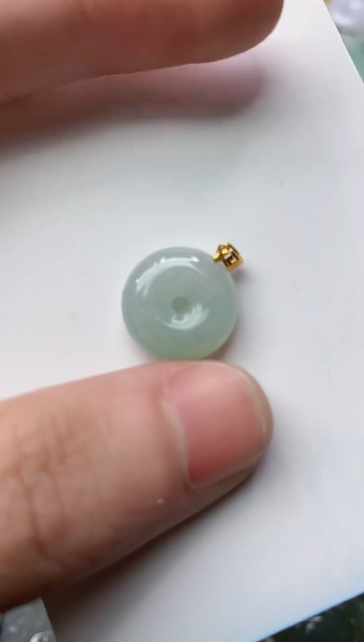 【闪购商品】翡翠颈饰18K金镶嵌17..........