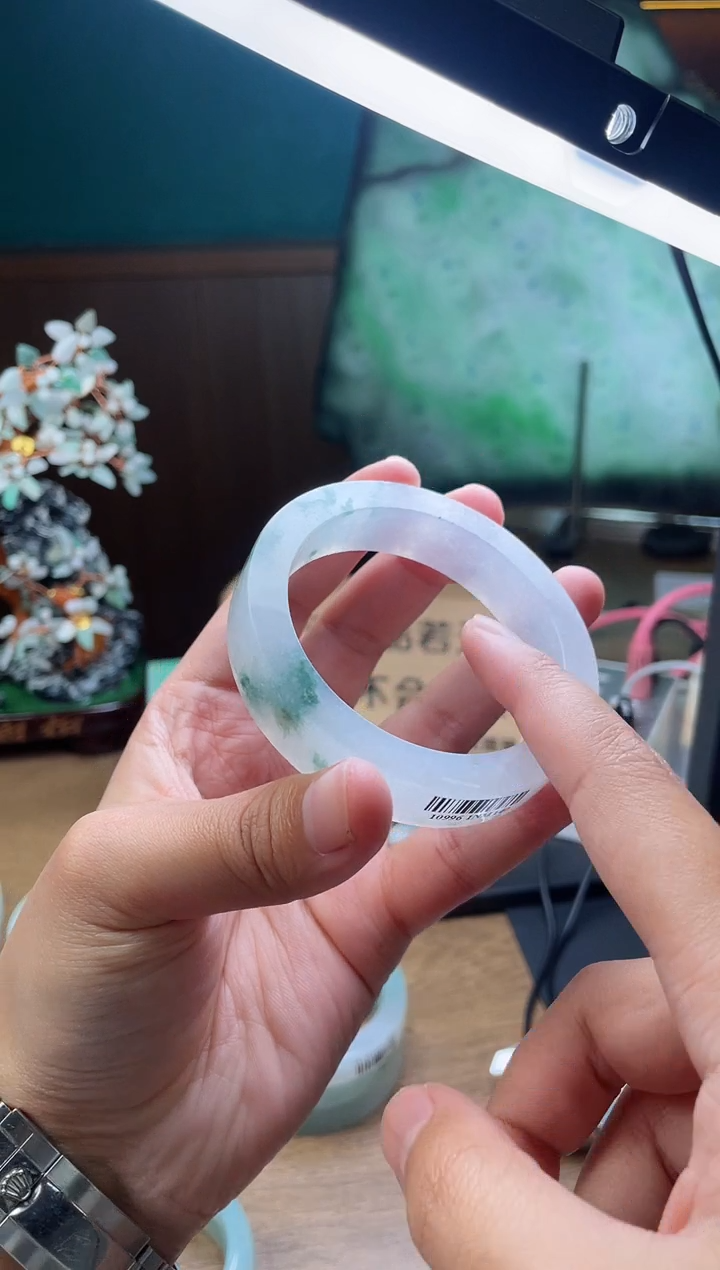 【闪购商品】定制翡翠手镯未镶嵌定制