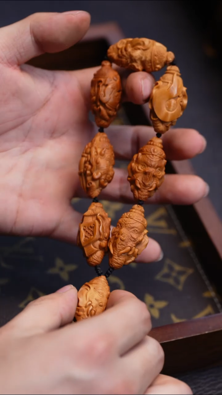 【闪购商品】橄榄核吊坠苏工橄榄核