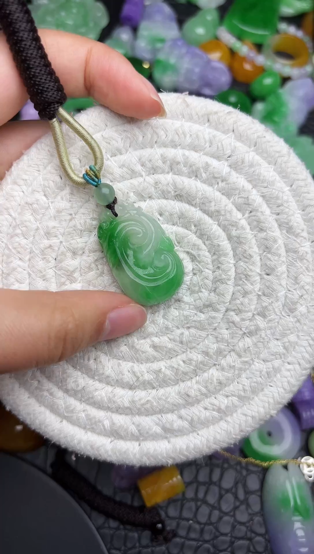 颈饰未镶嵌翡翠缅甸翡翠吊坠