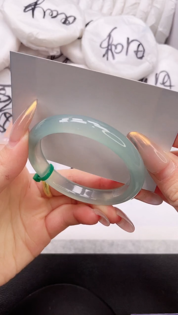 【闪购商品】石英质玉手镯未镶嵌14K203-54