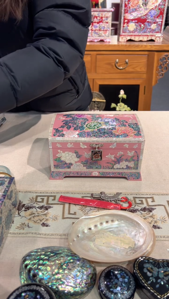 【闪购商品】按扣满贝底·弘贝雅螺钿漆器文化馆