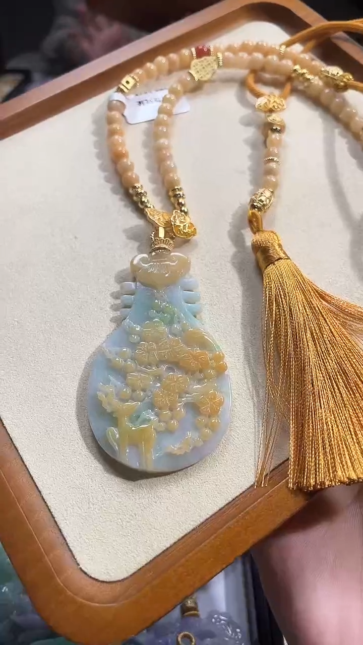 【闪购商品】翡翠颈饰未镶嵌吊坠