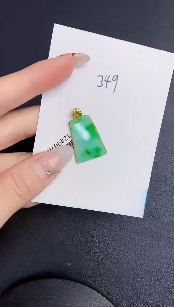 【闪购商品】翡翠颈饰18K金镶嵌00000000000