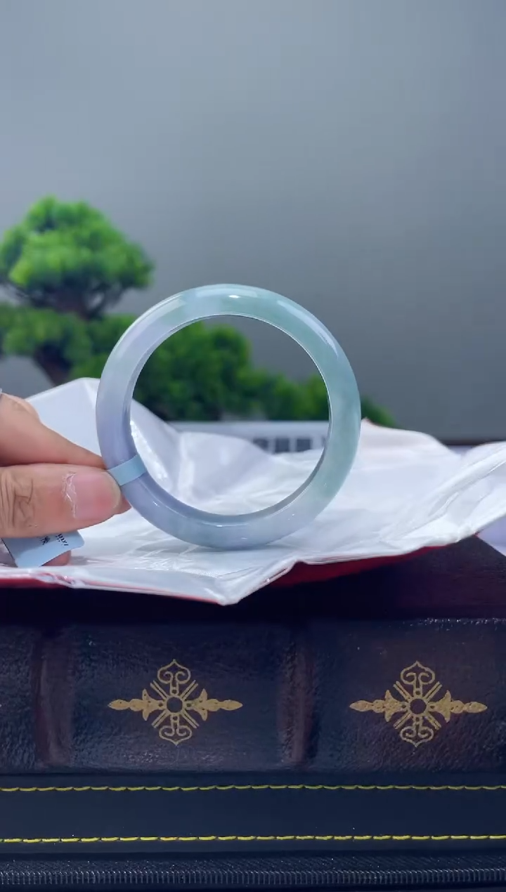 【闪购商品】翡翠手镯未镶嵌手镯7