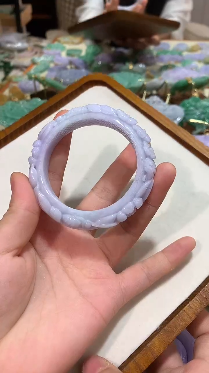 未镶嵌手镯翡翠手镯