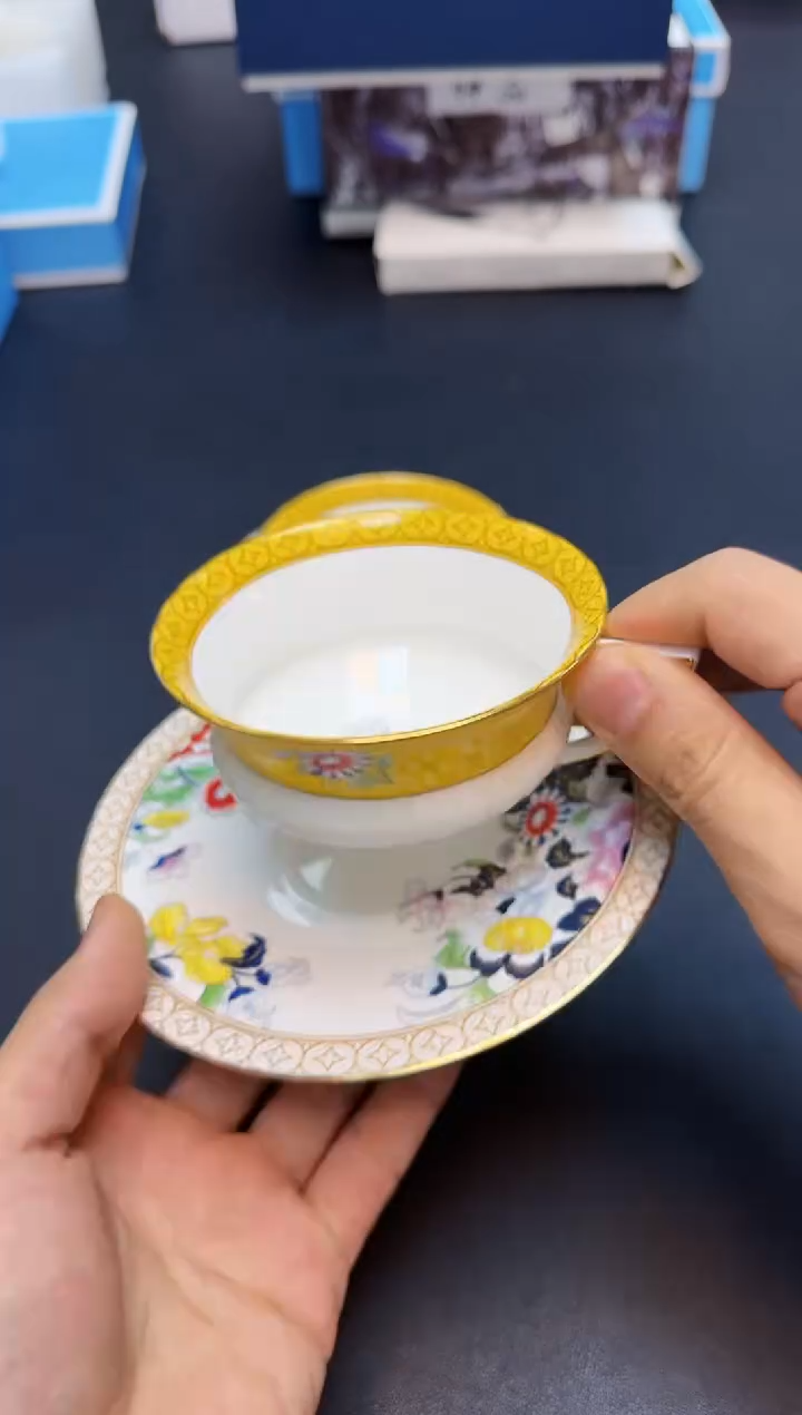 【闪购商品】瓷片全新正品一件不留@@H1591