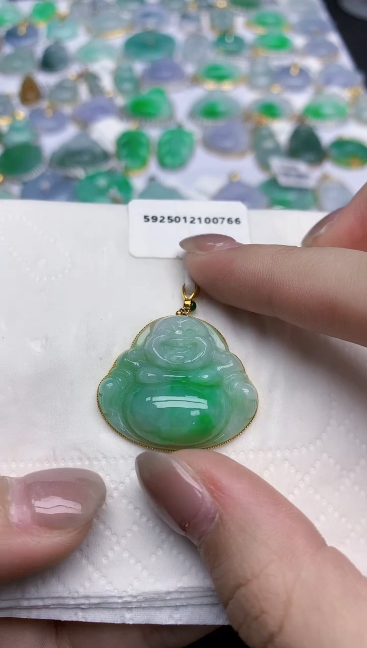 【闪购商品】翡翠颈饰18K金镶嵌天然翡翠A货