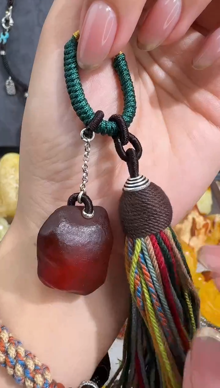 未镶嵌琥珀裸石琥珀