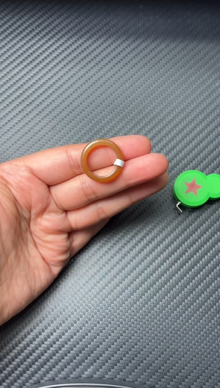 未镶嵌戒圈和田玉若羌微色差16+m