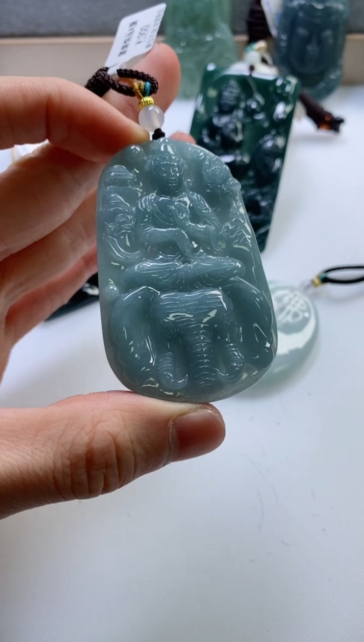 【闪购商品】翡翠挂件未镶嵌             