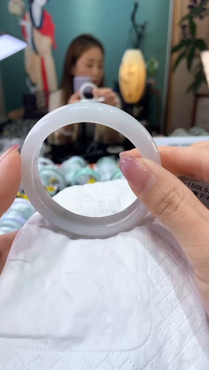 翡翠手镯未镶嵌55.2圈口t