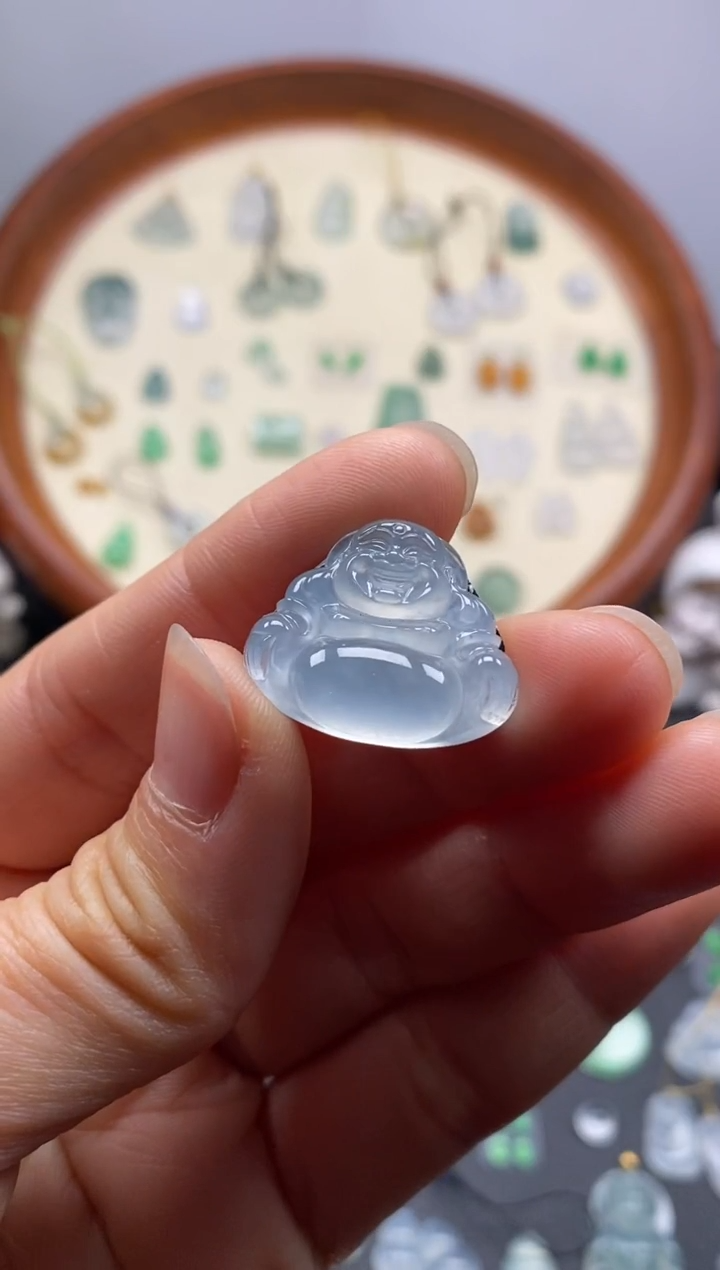 颈饰未镶嵌翡翠高冰起光佛公/芬