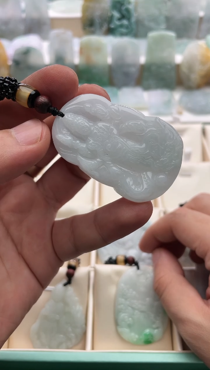 【闪购商品】翡翠颈饰未镶嵌..../2/19/ 161