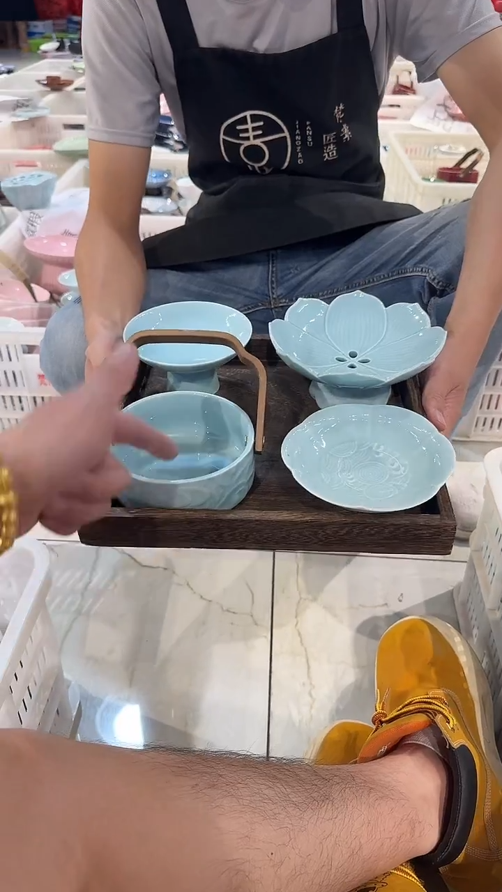 瓷片微瑕商品，介意勿拍 盘