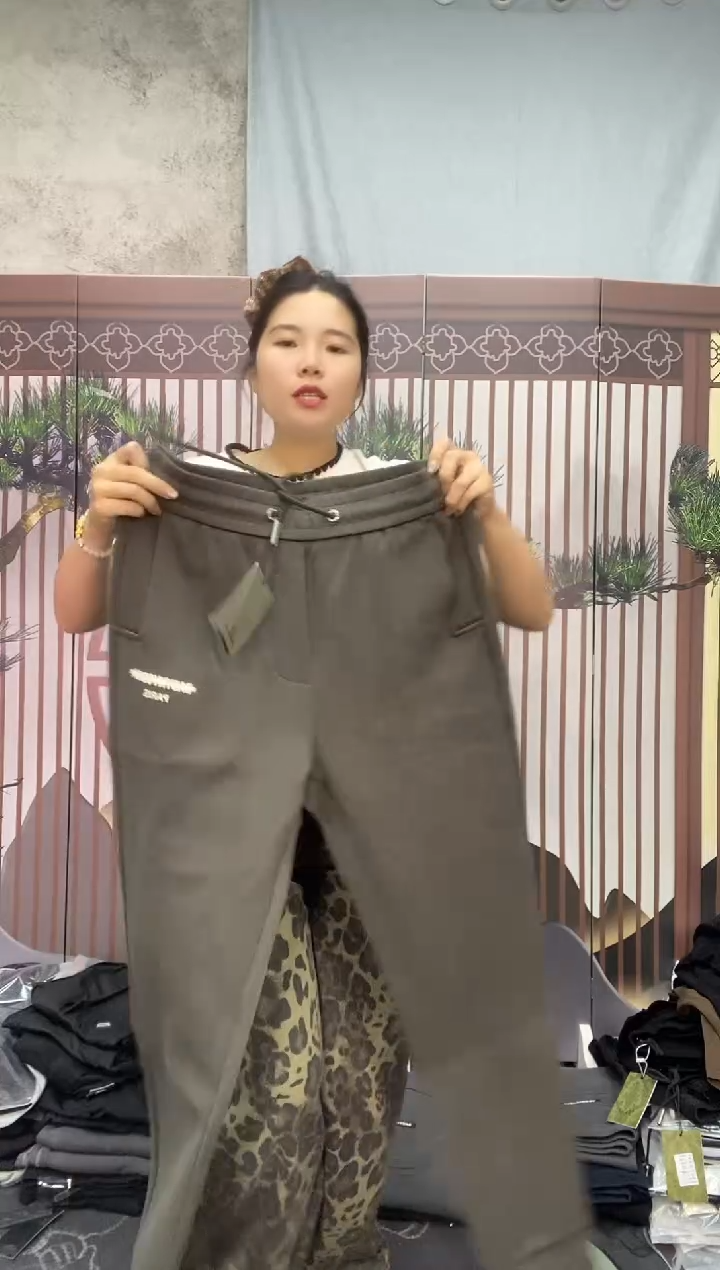 四季款休闲牛仔裤码30-31