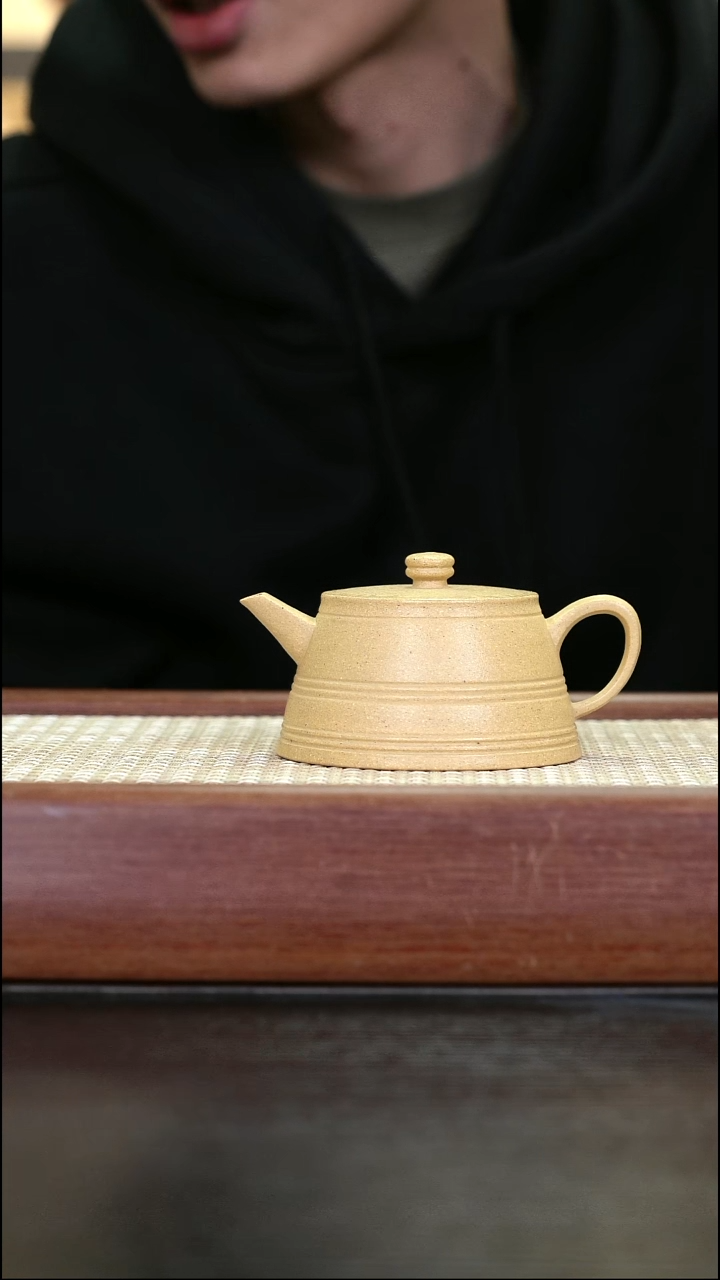 茶壶紫砂XJ   本绿  哲瑜   130cc