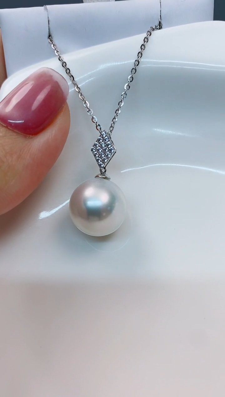 【闪购商品】海水珍珠吊坠(赠链)18K金镶嵌13-14澳白海水珍珠吊坠