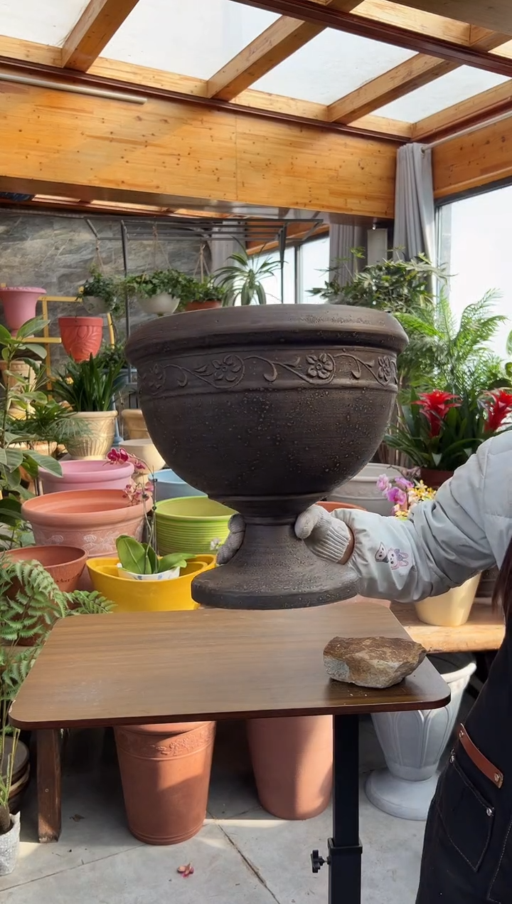 33*32/咖啡色外贸尾单福利酒杯花盆/G33