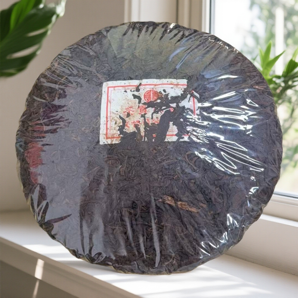 八十年代红标福禄贡裸饼357克生茶