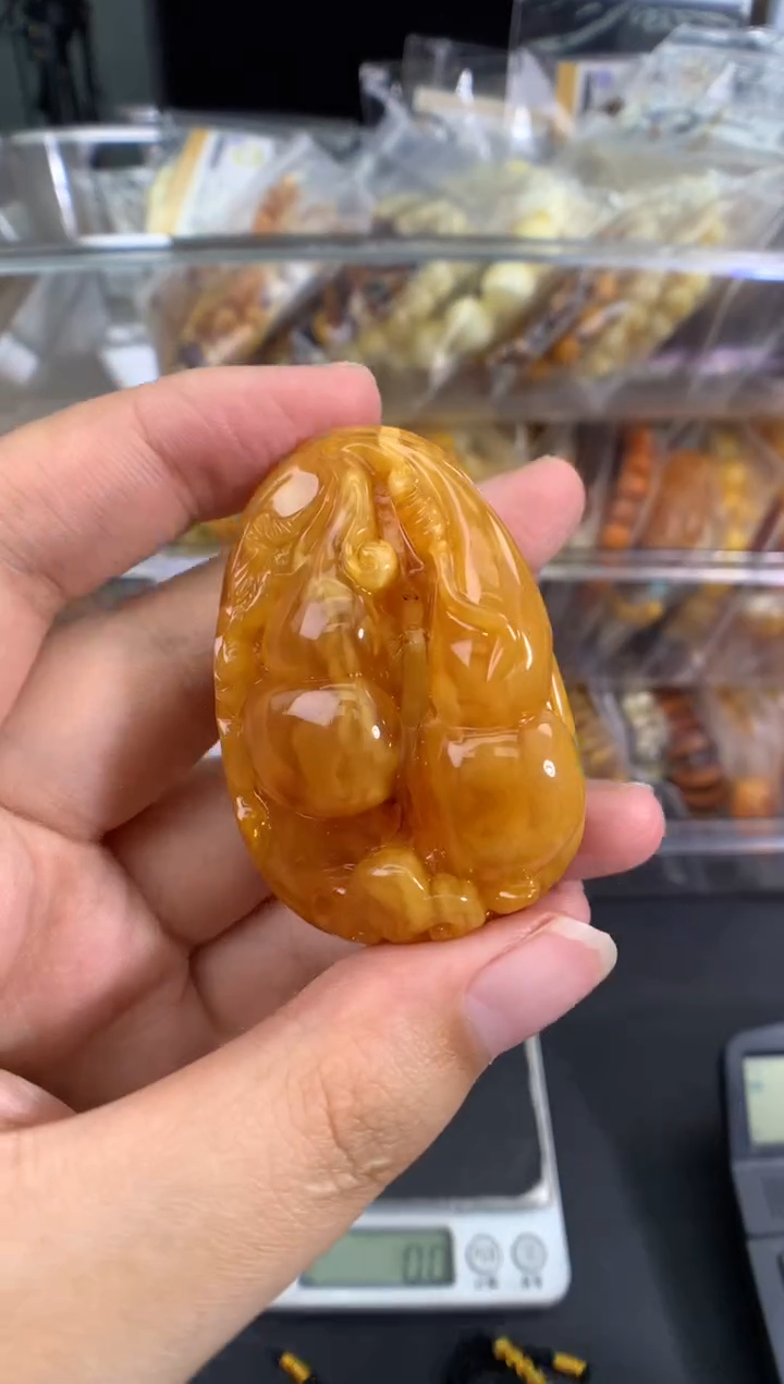 蜜蜡未镶嵌珠宝奇石1