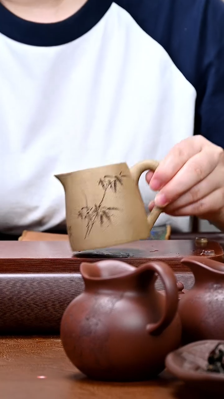 茶壶紫砂临摹铁画轩老公道